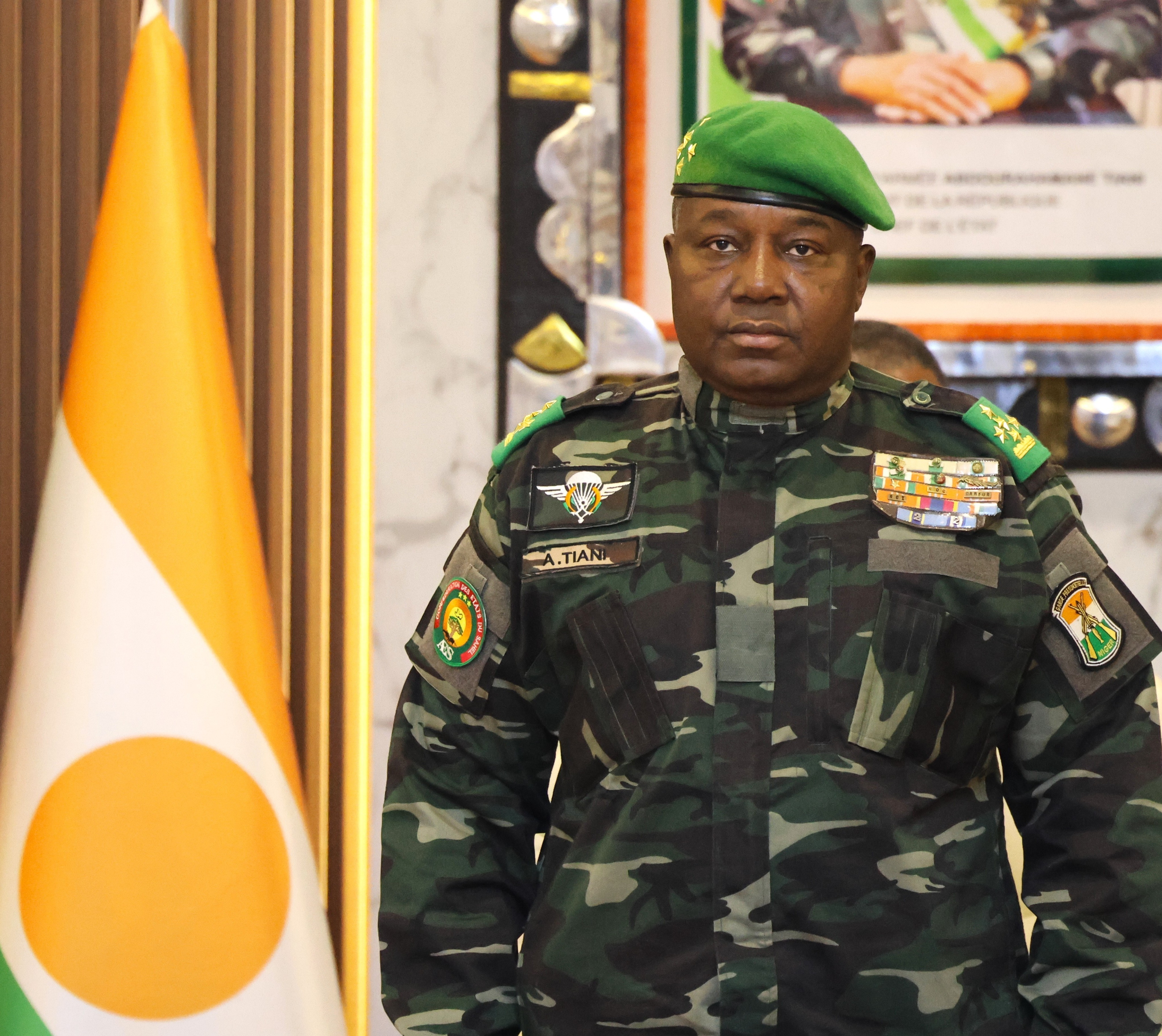 Portrait officiel du Général d'Armée Abdourahamane TIANI